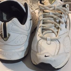 Nike air men’s leather sneakers